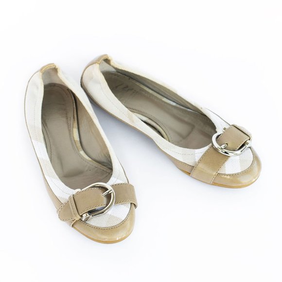 Burberry flats- Size 38 - Picture 3 of 8